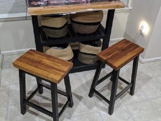 2 Rectangular stools